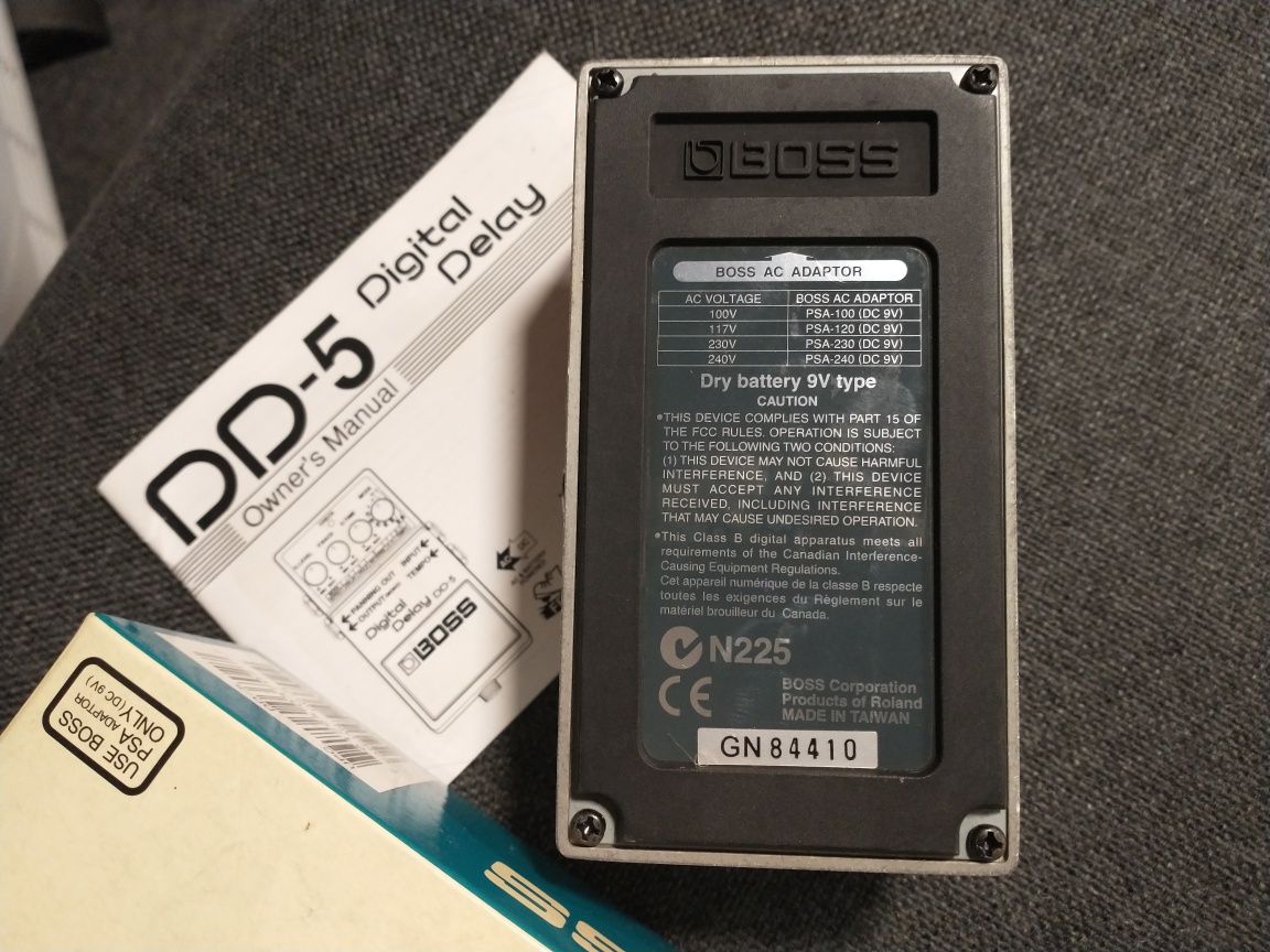 Digital delay Boss DD-5