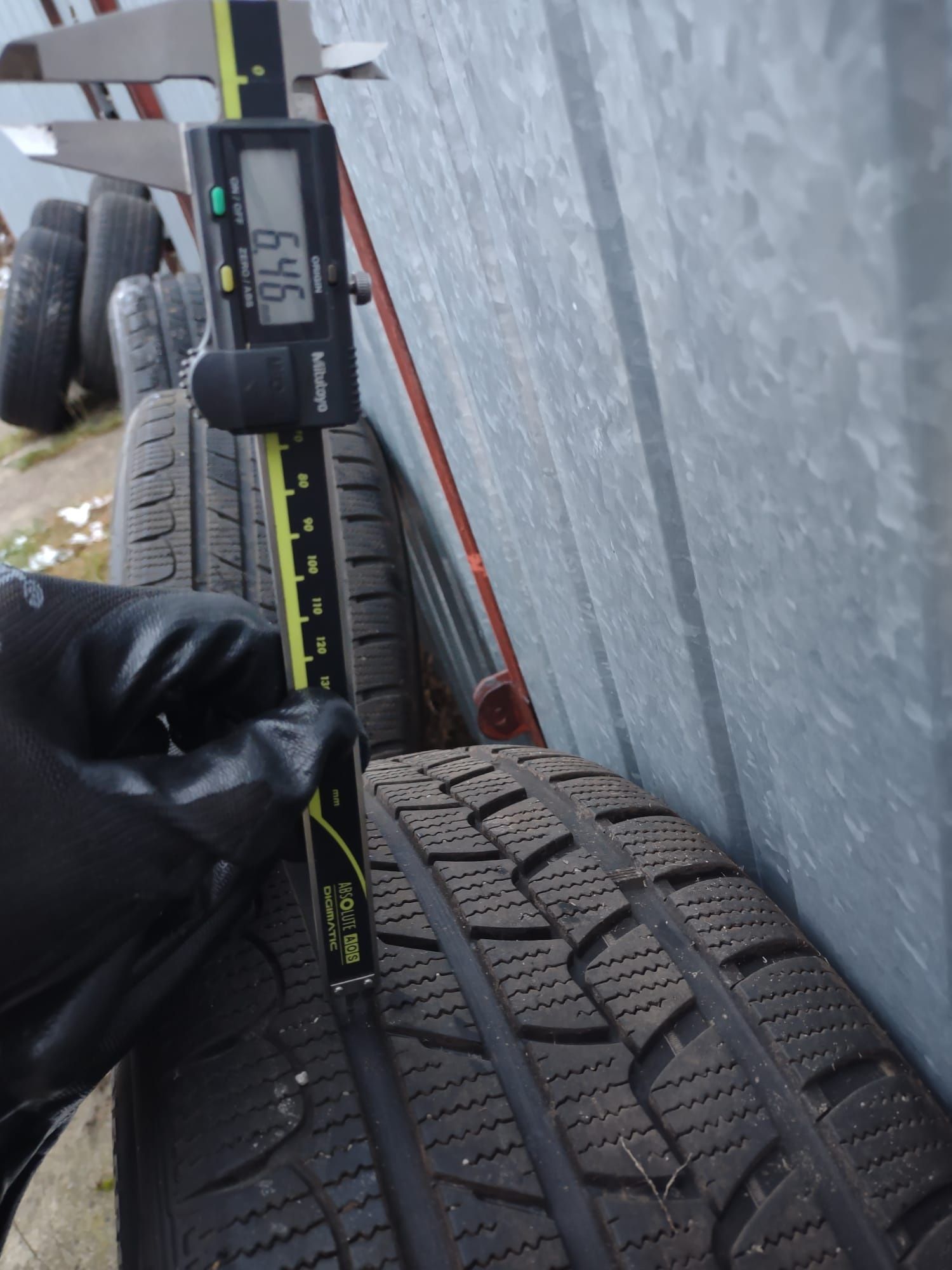 Komplet kół 225/55 R17 na aluminiowych felgach TEC