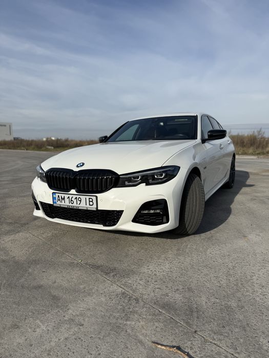 Продам BMW G20 гібрід PHEV