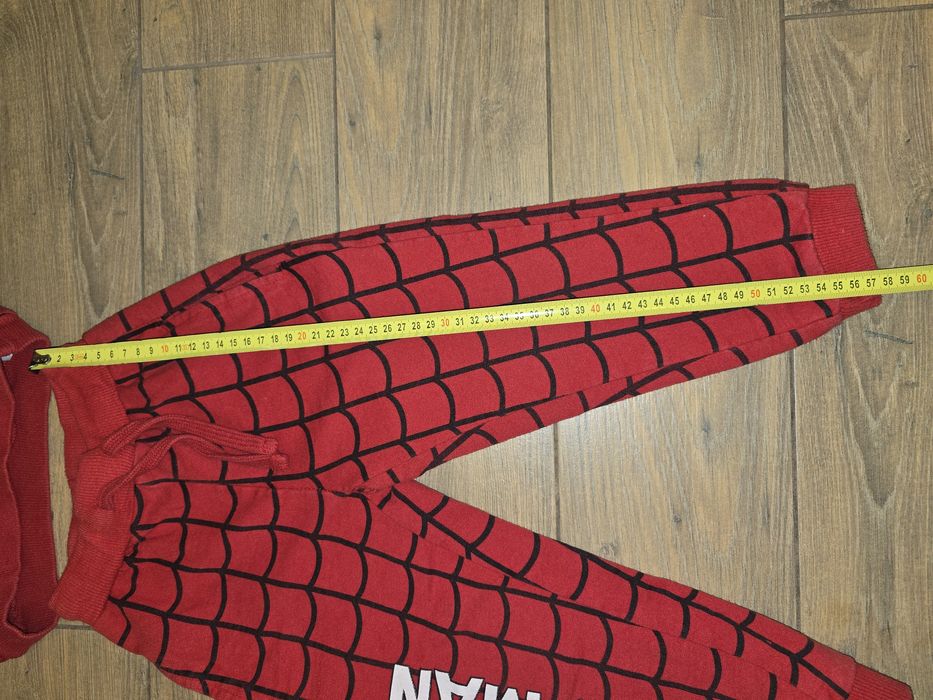 Dres r. 110 Sinsay Spiderman