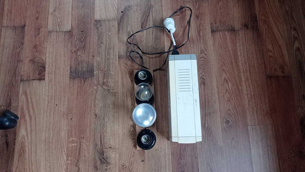 Джерело безперебійного живлення APC Back-UPS CS 500