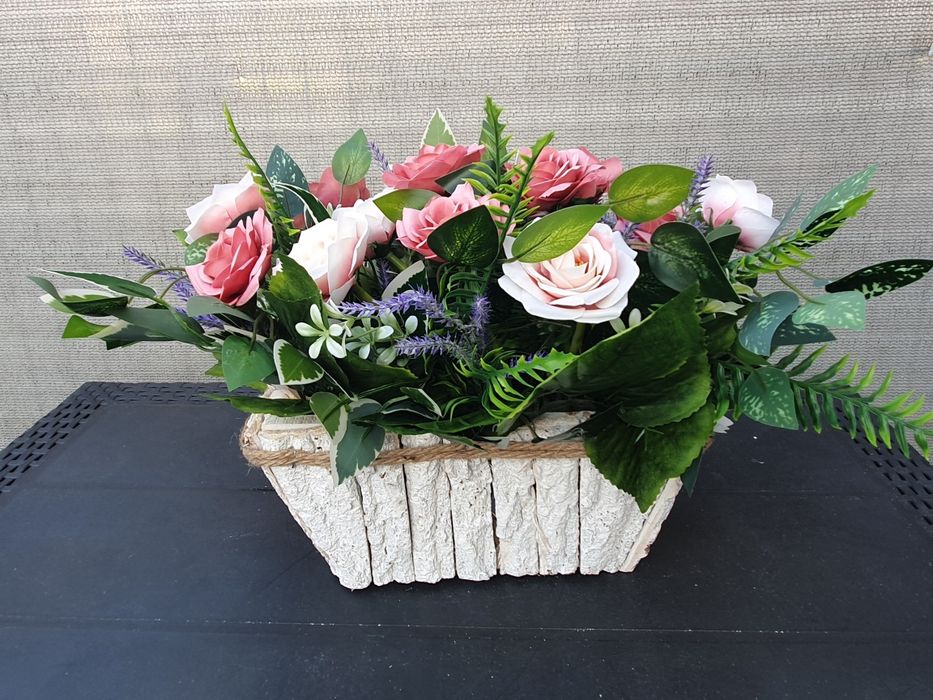 stroik na grób cmentarz taras balkon róże różyczki w doniczce 47