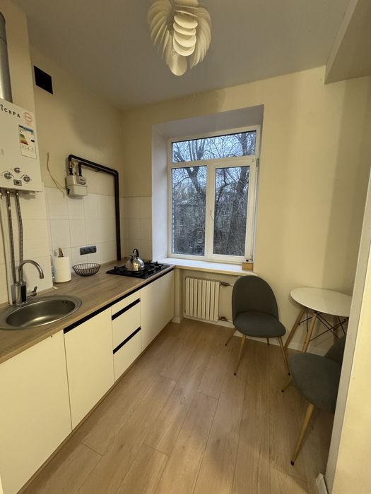 1-к продам від власника