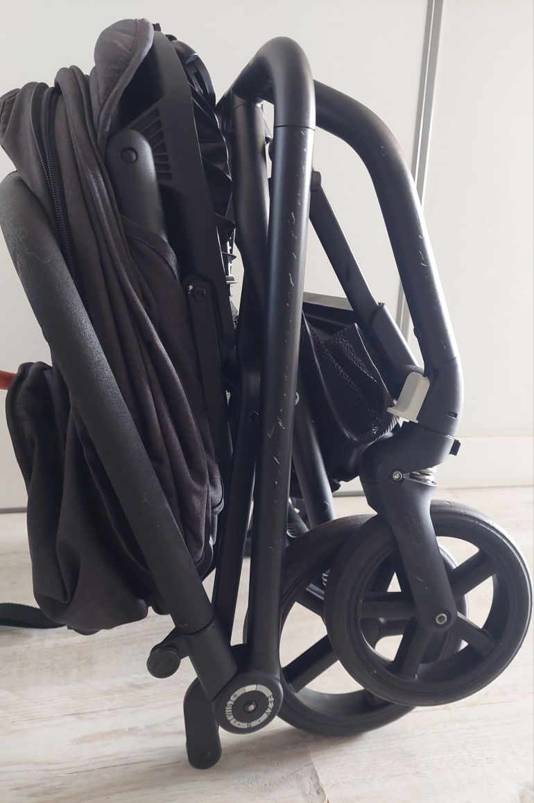 Conjunto carrinho + ovo Cybex