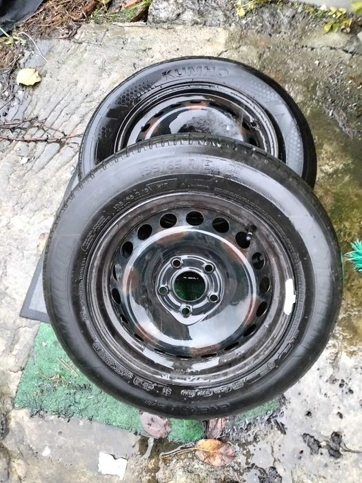 Duas jantes em ferro 15