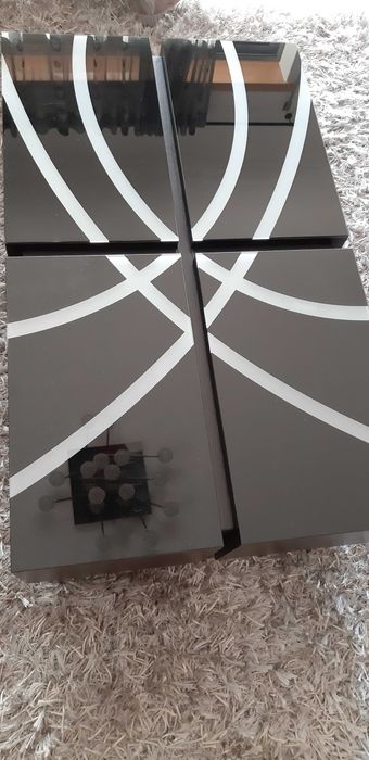 Mesa de centro com gavetas