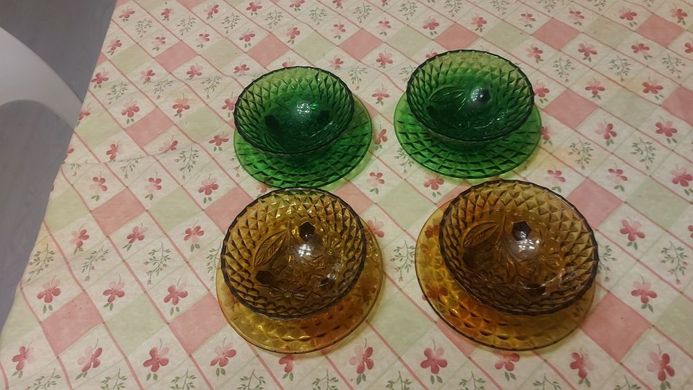 Vendo várias taças de vidro