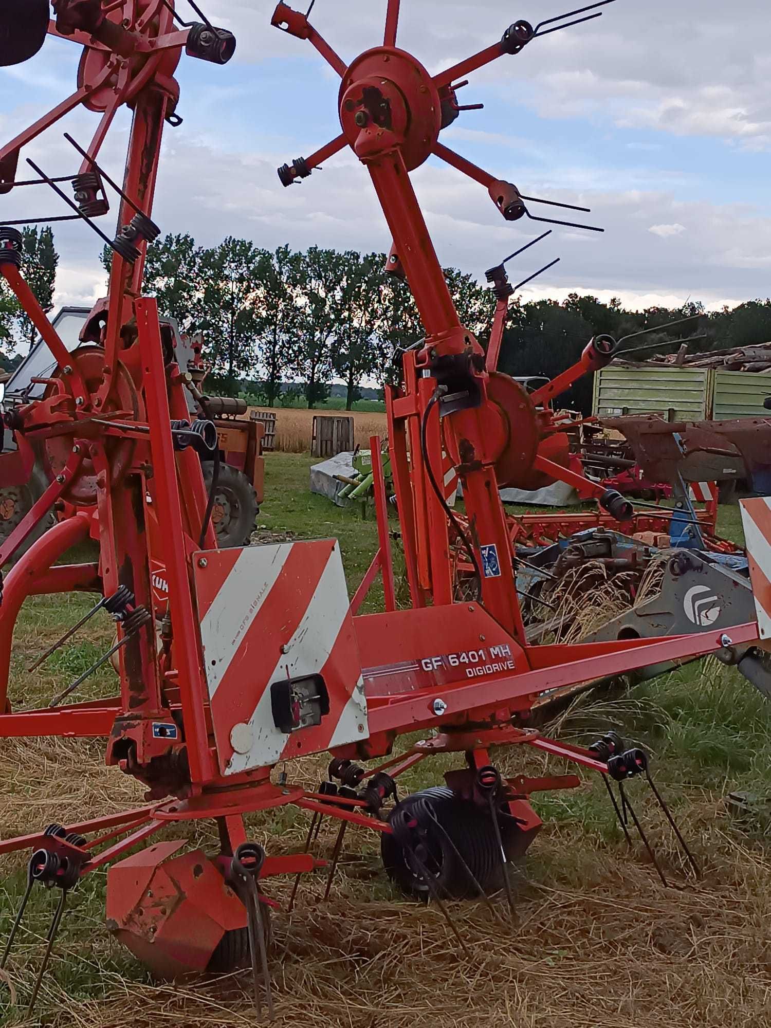 pająk przetrząsacz kuhn GF 6401 MH DigiDrive claas vicon pottinger