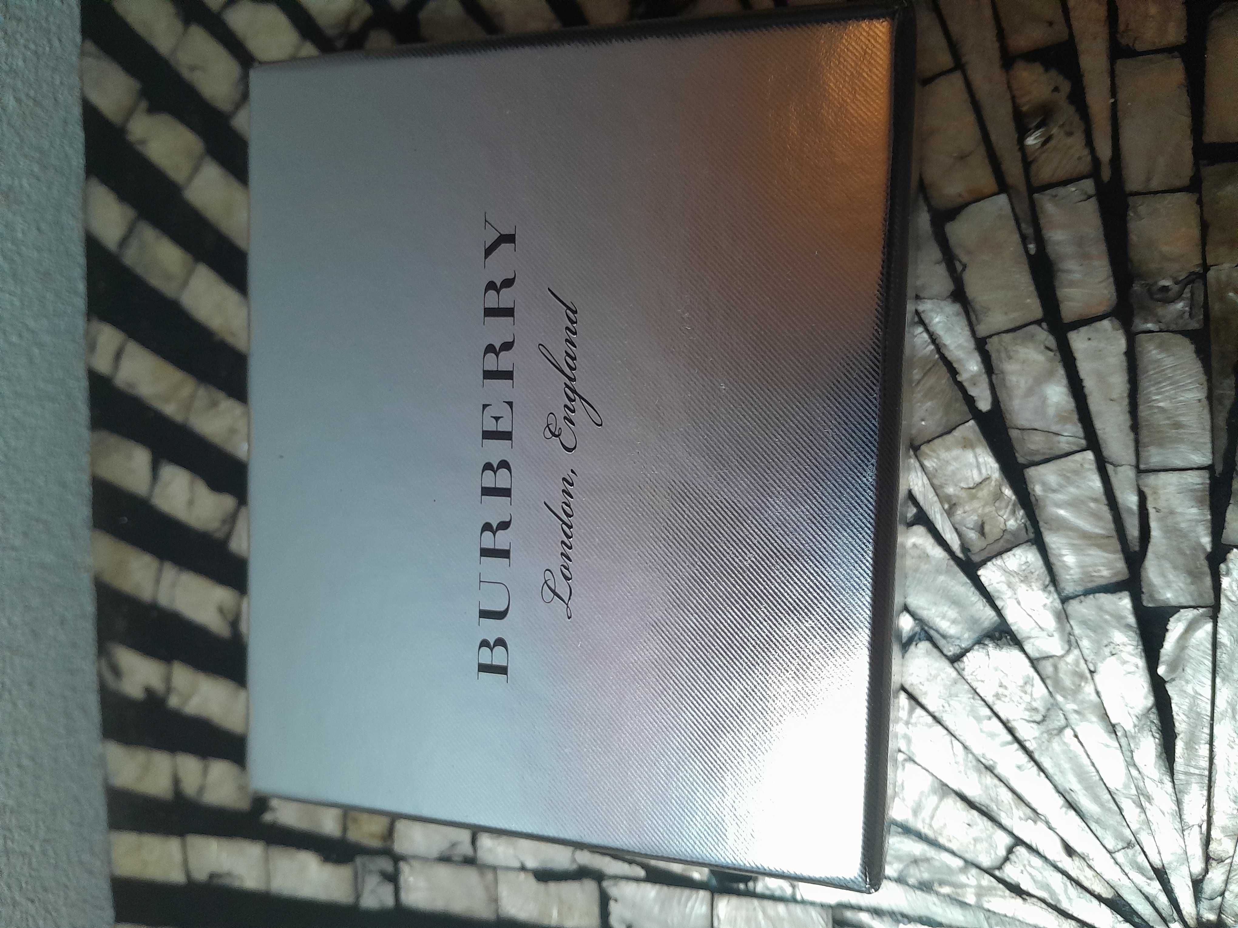 Burberry make up box set