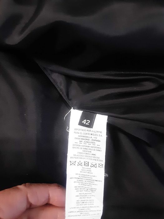 Продам женскую куртку sintesis.