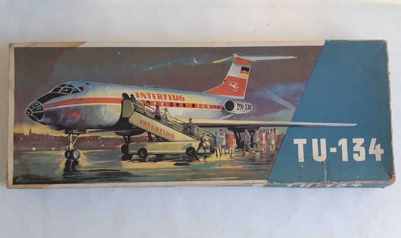 Модель самолета ТУ-134 ГДР 1968-1970