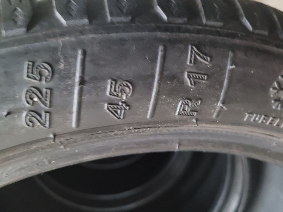 Komplet opon zimowych Kleber Krisalp HP3 225/45R17 7mm