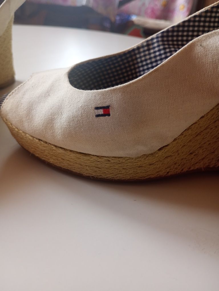 Buty sandały na koturnie 38 Tommy Hilfiger