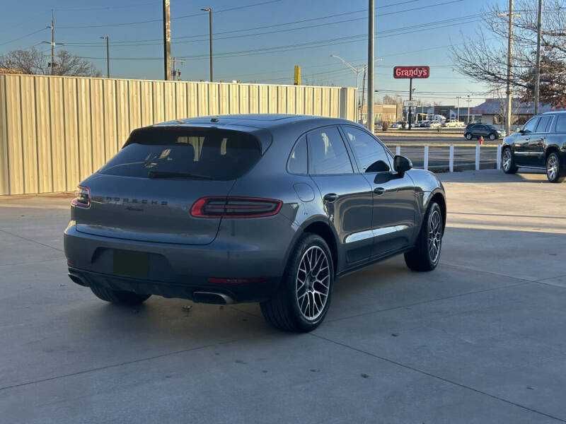 2018 Porsche Macan