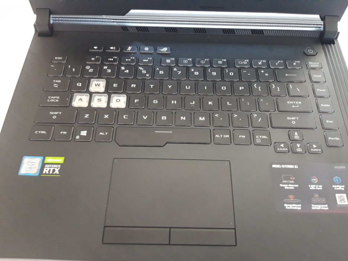 Laptop ASUS Rog Strix Scar III G531GW-390-RTX2060 stan idealny