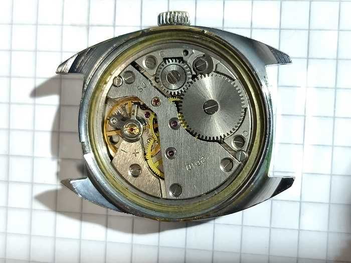 Часы ракета антимагнитные