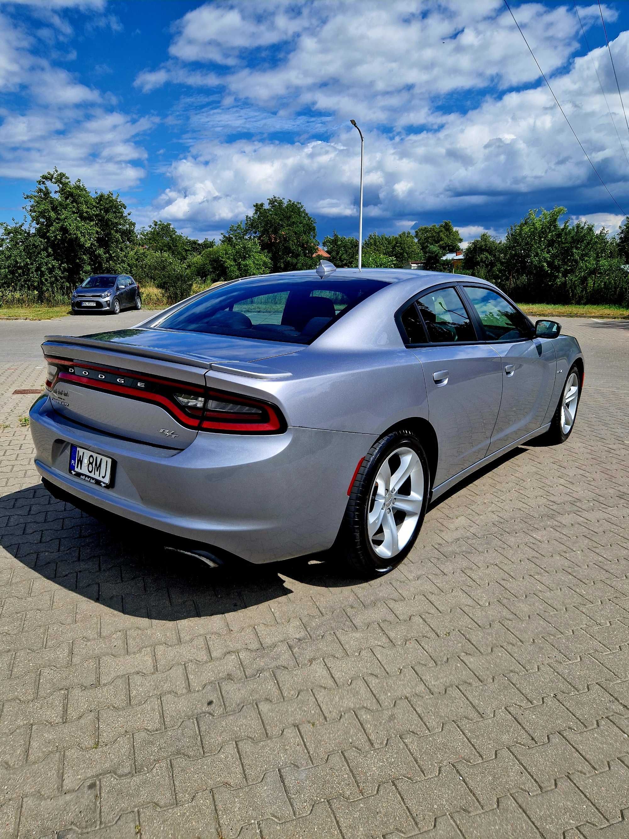 Dodge Charger R/T 2016r. 5.7 HEMI