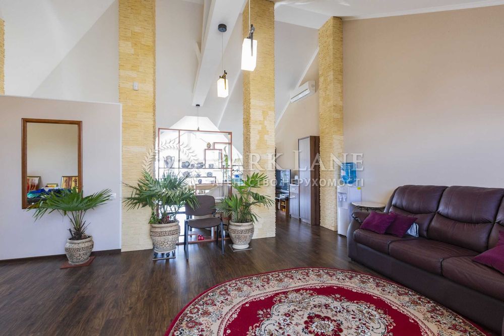 Продаю дом на Печерске по цене квартиры!