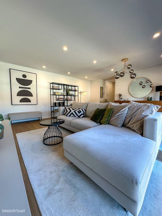 T2 Semi-Novo Em Leça Do Balio | Construção 2023 | Classe Energética A