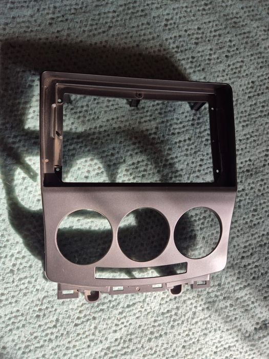 Рамка для Андроид магнитолы на Мазда 5
