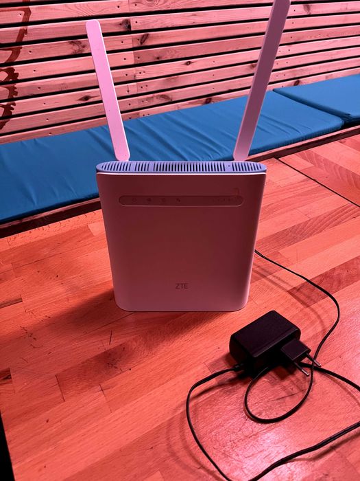 Router Stacjonarny na kartę SIM: ZTE MF286D | Szczecin