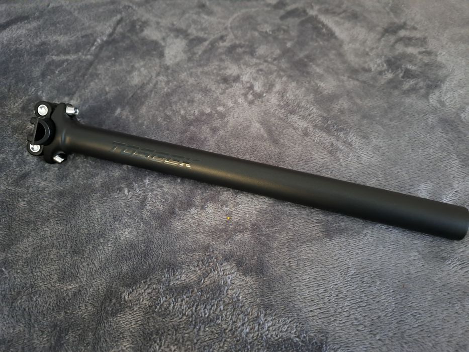 Karbonowa sztyca Toseek 27,2 x 350mm czarna NOWA