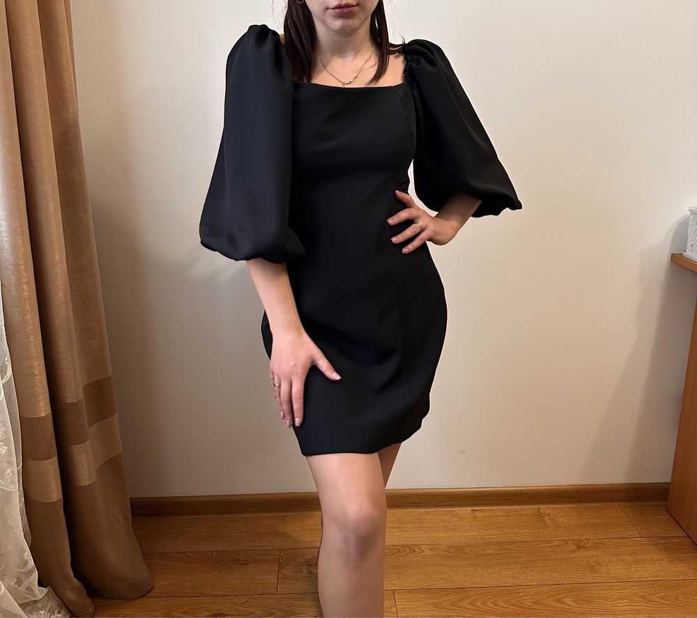 Чорне класичне плаття