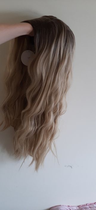Peruka blond fale