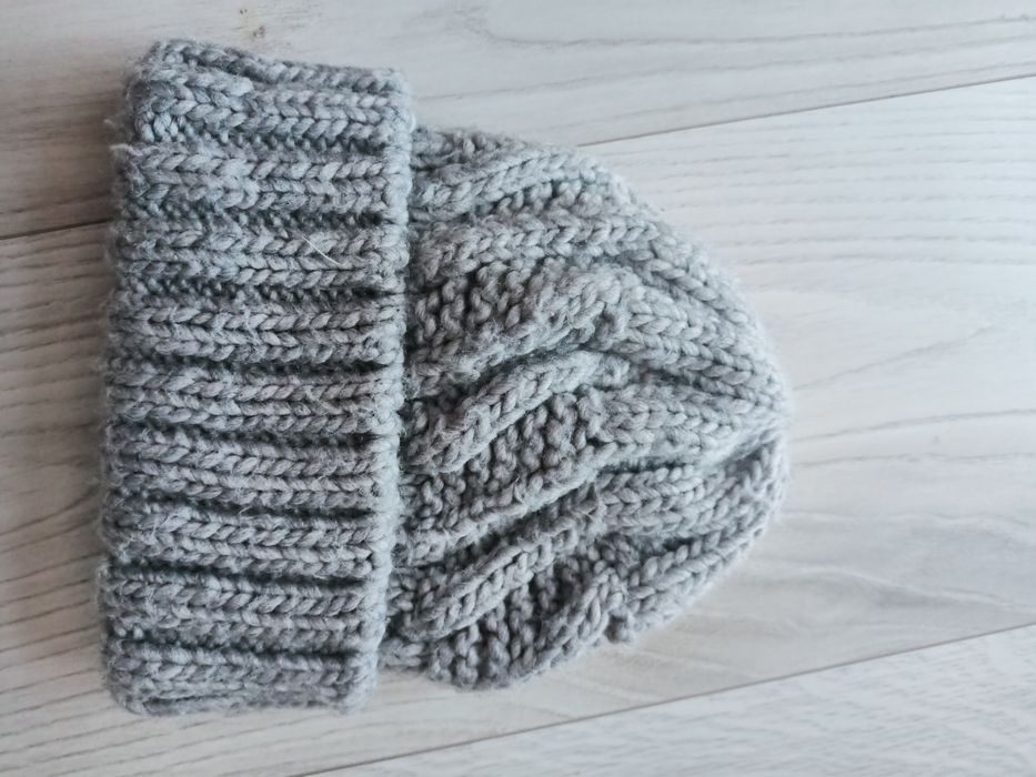 Czapka zimowa jasnoszara