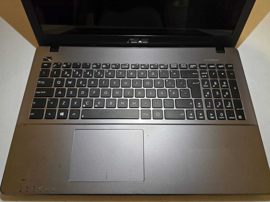 Portátil Asus K550JX