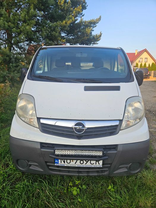 Opel Vivaro 2.0dci 90km faktura vat zamiana