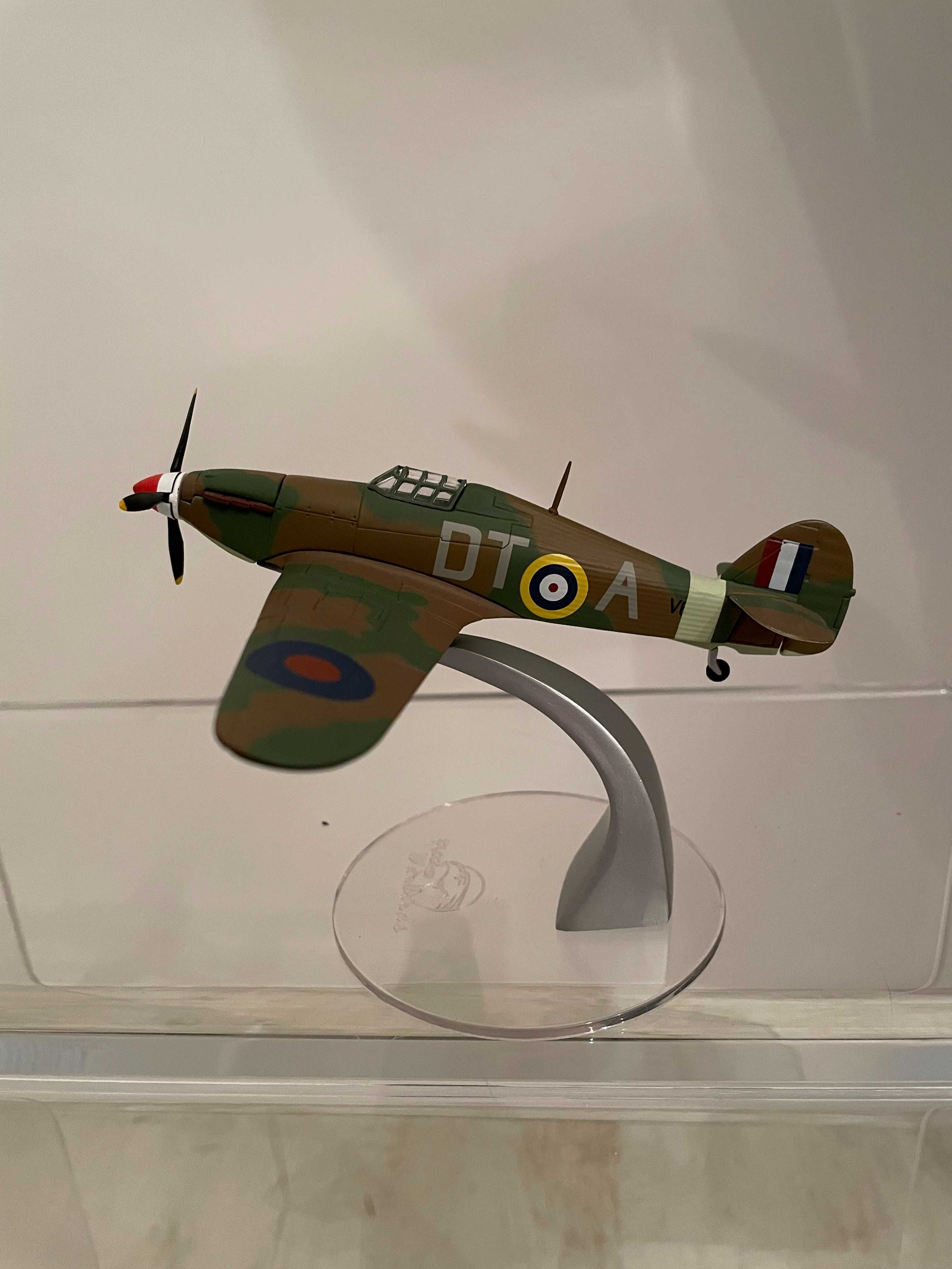 Corgi Warbirds Series 2 Hawker Hurricane 1:72