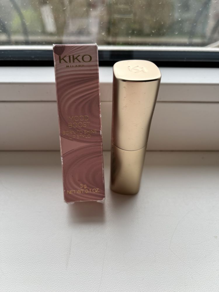 Губна зволожуюча помада Kiko Mood Boost Born to shine lip style