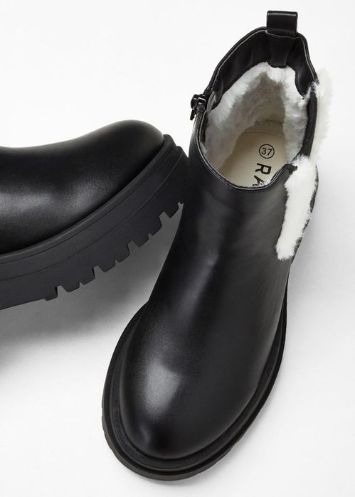 B.P.C czarne botki z eko skóry na grubej podeszwie z futerkiem r.40