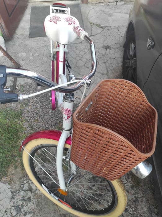 Новий оригінальний велосипед в ретро стилі