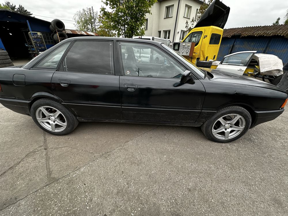 Audi 80 B3 na części Audi 80B3 1.8 wszystkie części