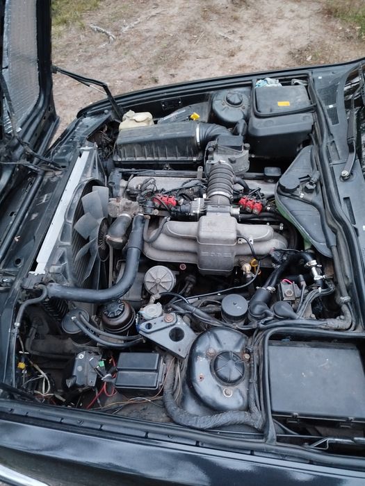 БМВ е32 735i в хорошем состоянии