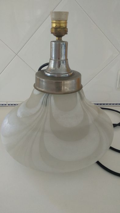 Candeeiro com design, dos anos 50, muito original