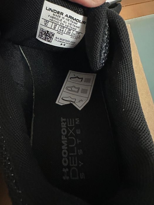 Ténis Under Armour 44