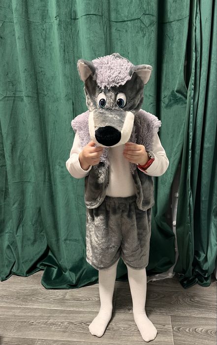 Новорічні костюми ,зайчик ,вовк ,медвідь ,чортик(оренда)