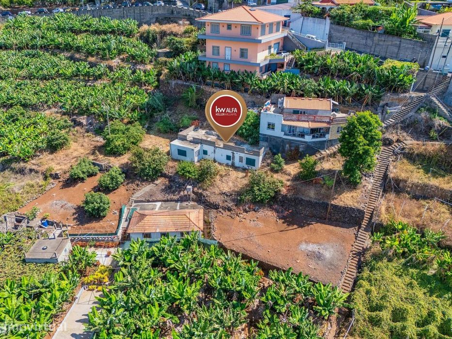 Moradia para recuperar em S. Martinho