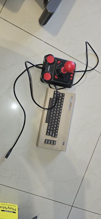 Konsola c64 mini commodore 64
