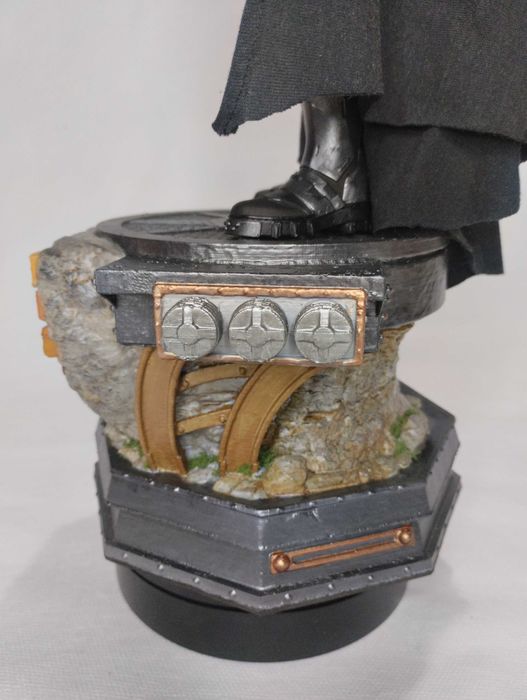 Estátua Batman em resina (42cm)