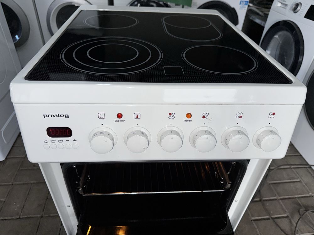 Kuchenka Ceramiczna  Privileg model e 54q1 e3 zadbana w bdb stanie