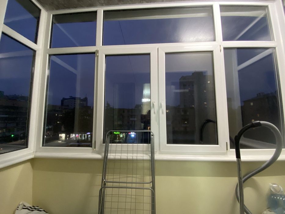 Продаю 2 комнатную квартиры м. Научная, пр. Науки, 23