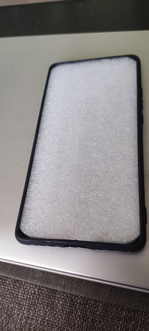 Etui iPhone  15 pro huwei p9 lite i xiaomi pocophone f1  szkło ochron