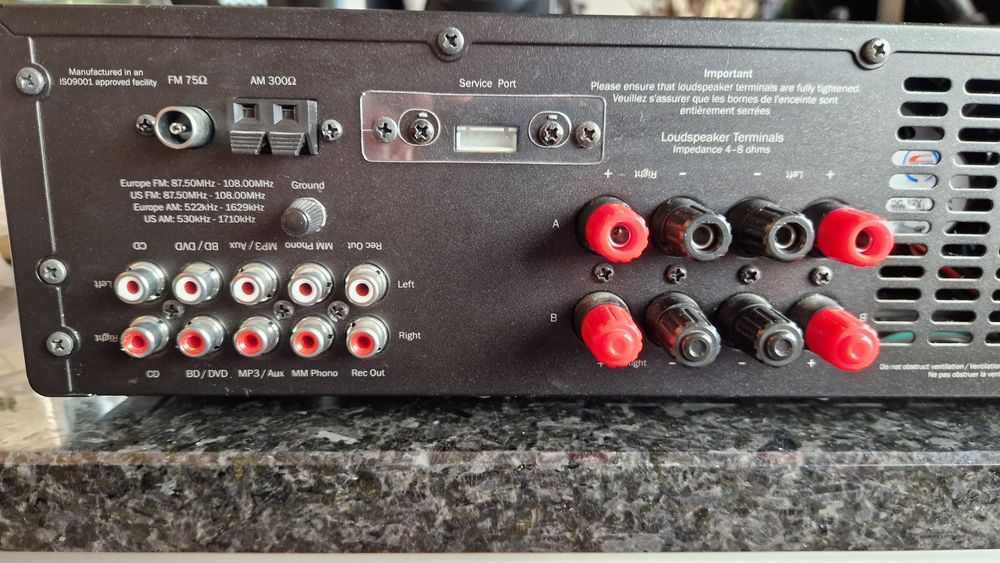 Amplificador Cambridge Audio Topaz SR10 – Som Puro, Potência e Clareza