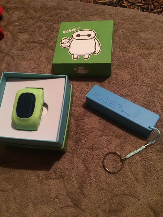 Часы наручные.