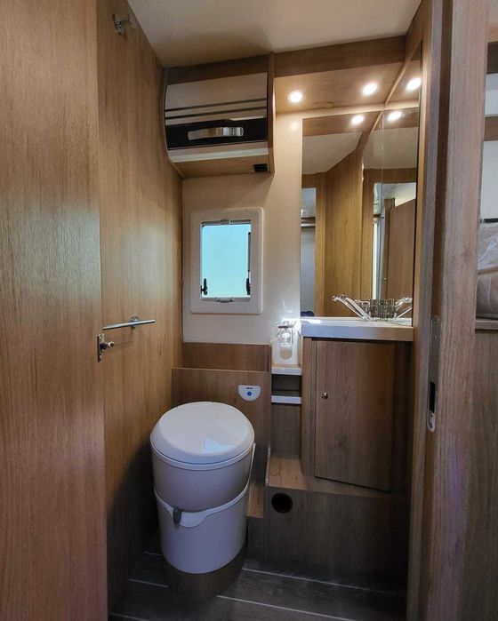 Wynajem Kamper VIP 5 ZIMOWY Bogate Wyposażenie Kampera do Wynajęcia