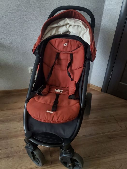 Коляска прогулянкова